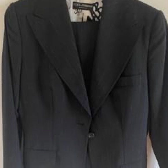 Authentic Dolce & Gabbana Women’s Pant Suit - Picture 5 of 7